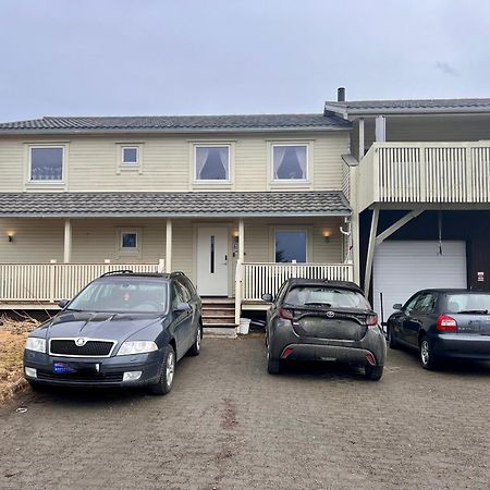 Lofoten Booking Leknes Extérieur photo